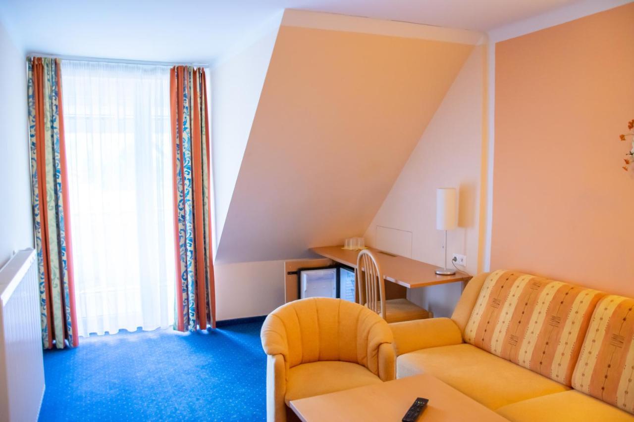 Strandhotel Burgstaller 펠뎀시 외부 사진
