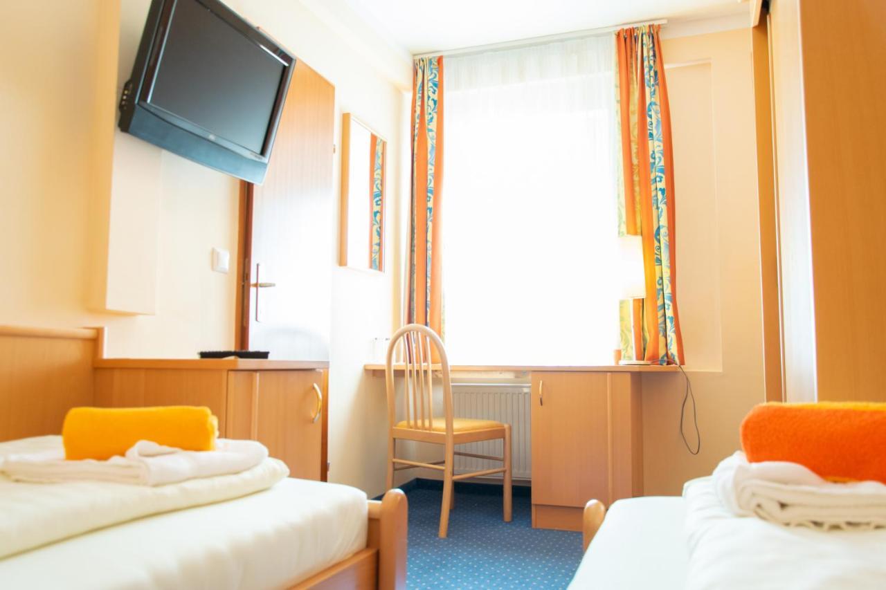 Strandhotel Burgstaller 펠뎀시 외부 사진